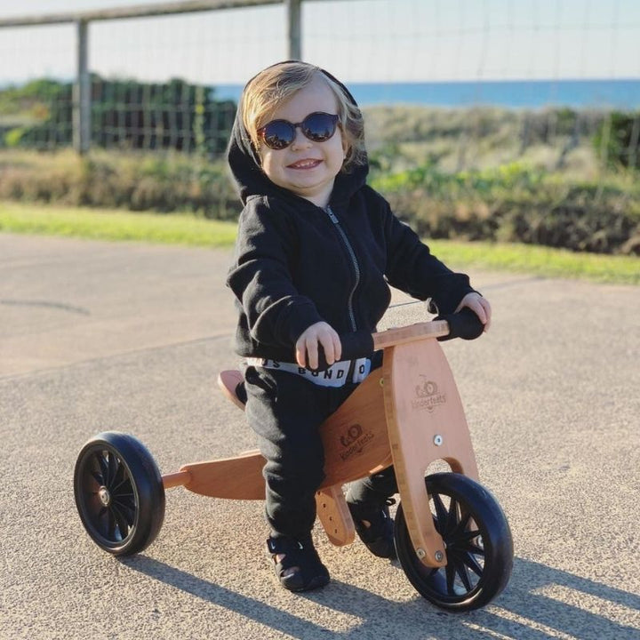 Tips For Getting Your Toddler To Keep Their Sunglasses On